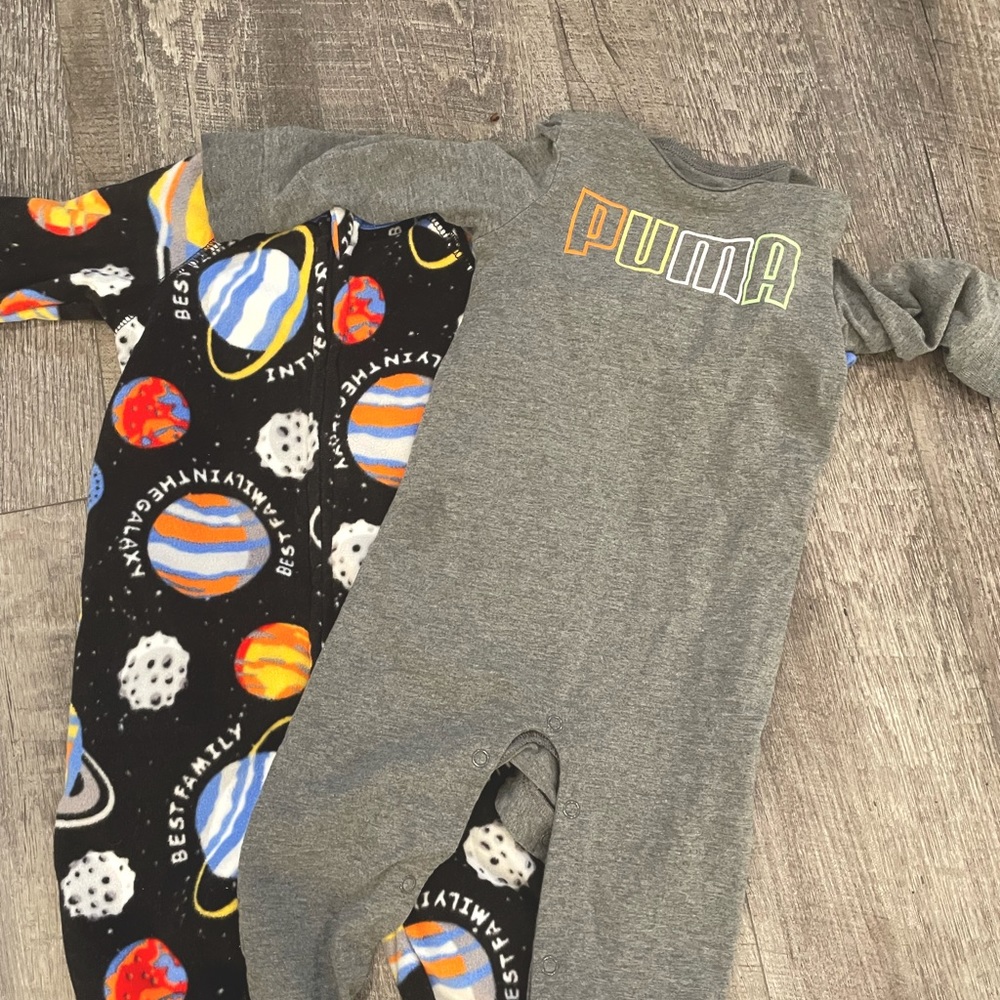 3-6 and 6-9 sleepers and the second photo they don’t have pants just long